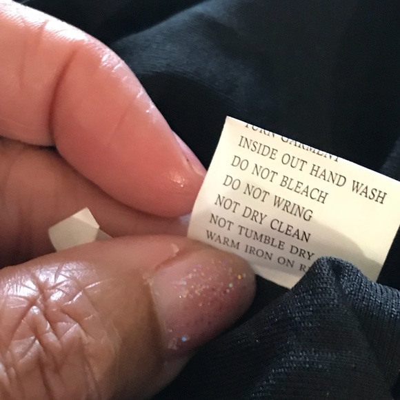 Perfect Little Black Dress - Picture 4 of 5